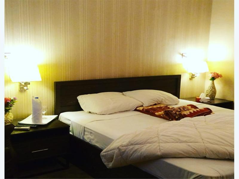 Airport Hotel Karaczi Zewnętrze zdjęcie