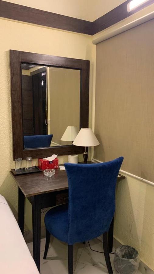 Airport Hotel Karaczi Zewnętrze zdjęcie