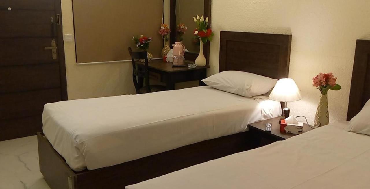Airport Hotel Karaczi Zewnętrze zdjęcie